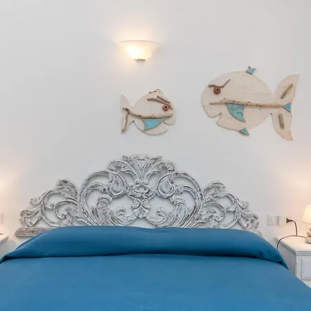 Semesterbostad House Punta Nera